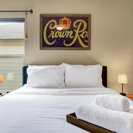 Speakeasy - A Birdy Vacation Rental San Antonio Exteriér fotografie