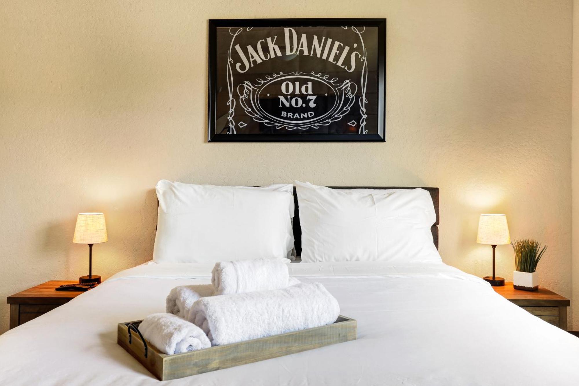 Speakeasy - A Birdy Vacation Rental San Antonio Exteriér fotografie