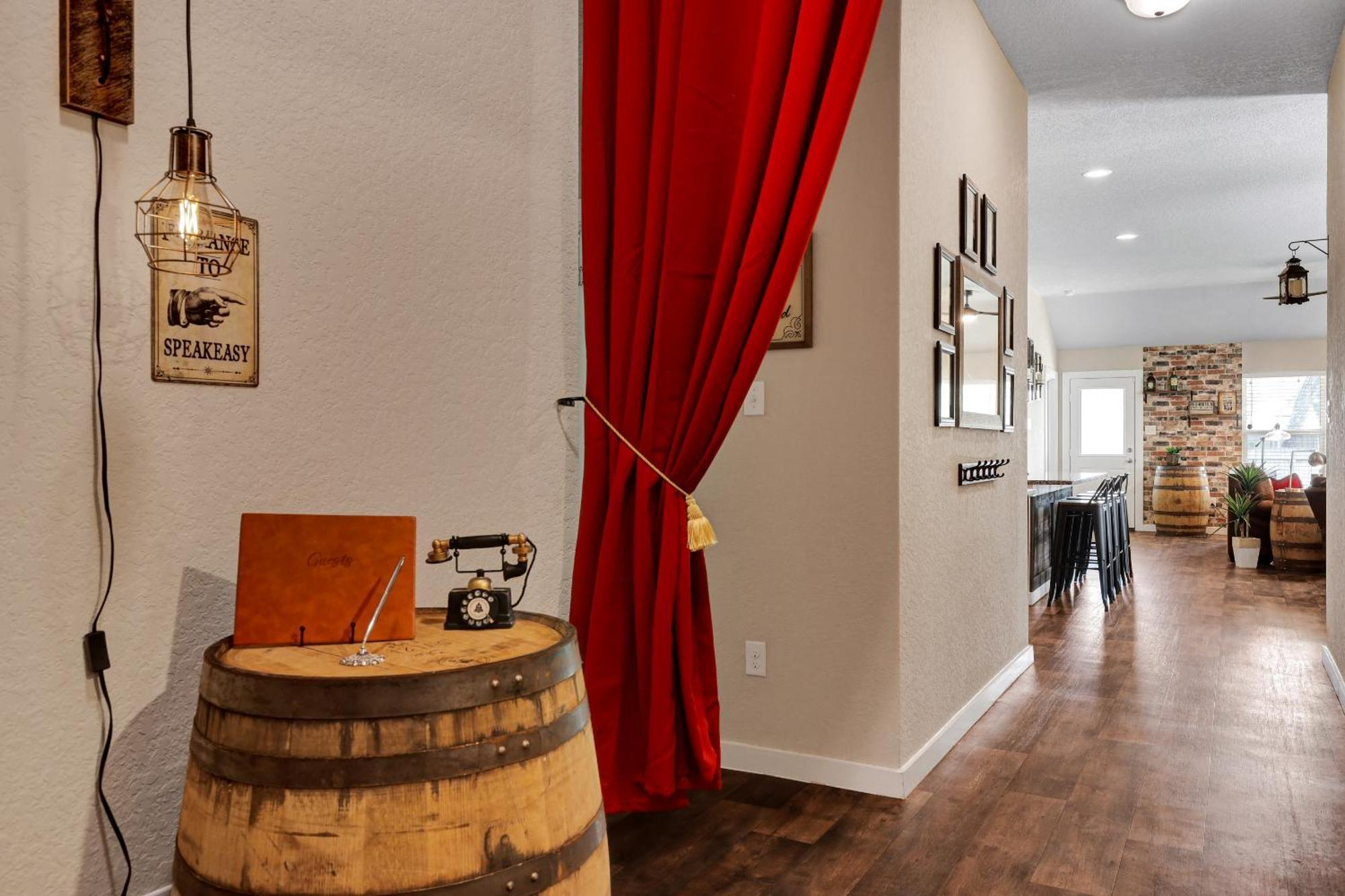Speakeasy - A Birdy Vacation Rental San Antonio Exteriér fotografie