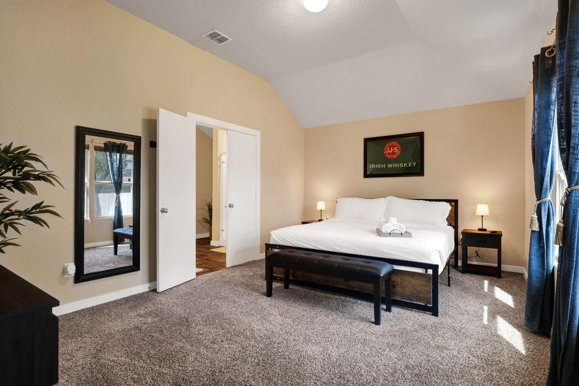 Speakeasy - A Birdy Vacation Rental San Antonio Exteriér fotografie